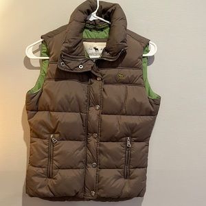 ❤️Abercrombie & Fitch Puffer Vest S